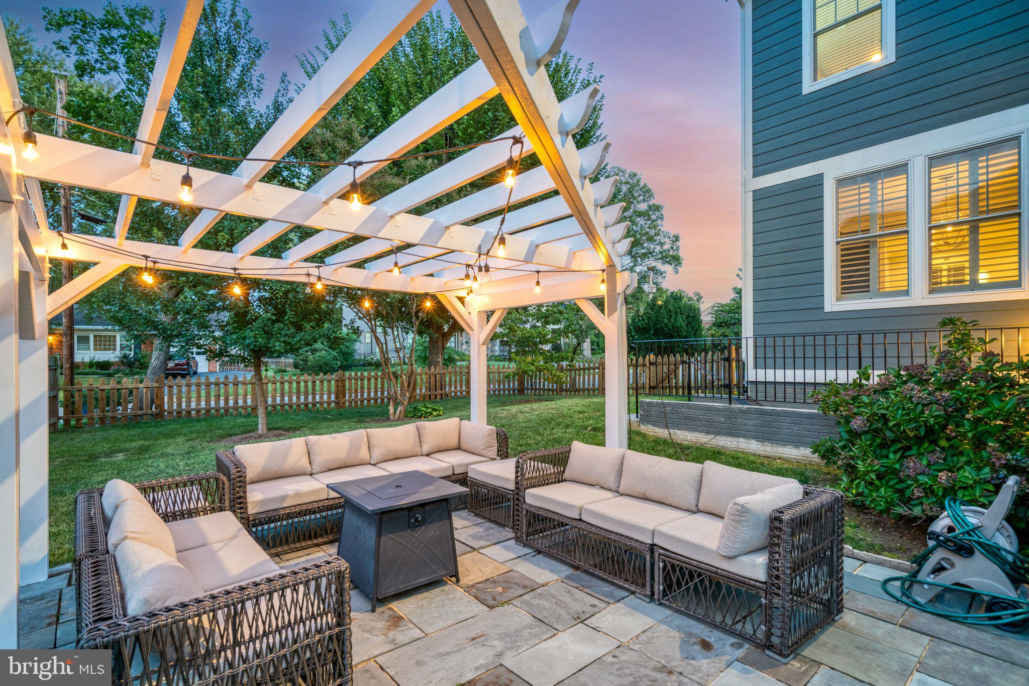 RUCKERS LANGLEY - Residential