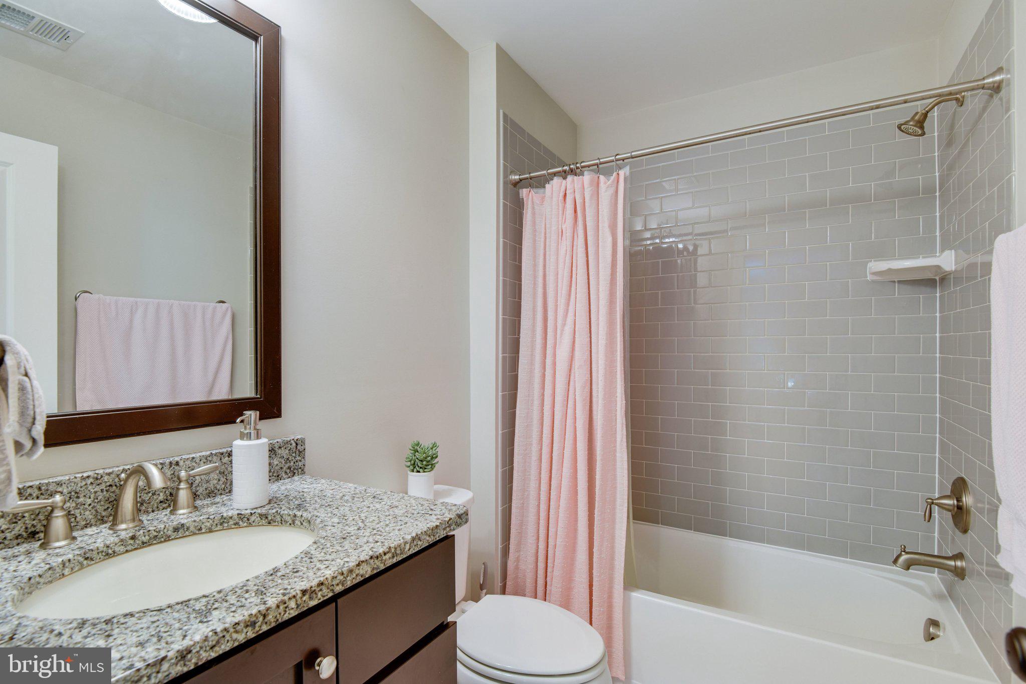 RUCKERS LANGLEY - Residential