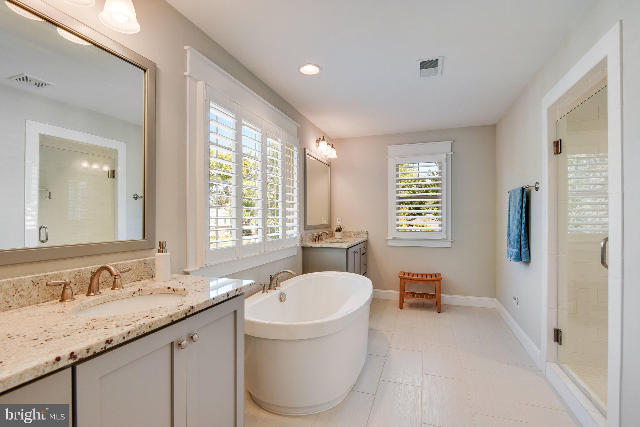 RUCKERS LANGLEY - Residential