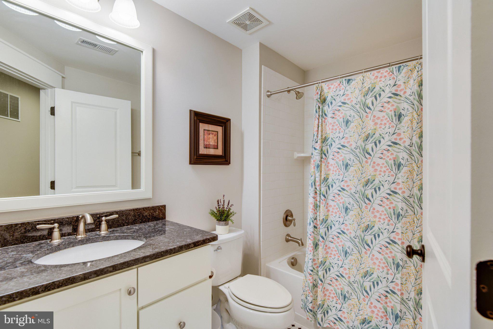 RUCKERS LANGLEY - Residential