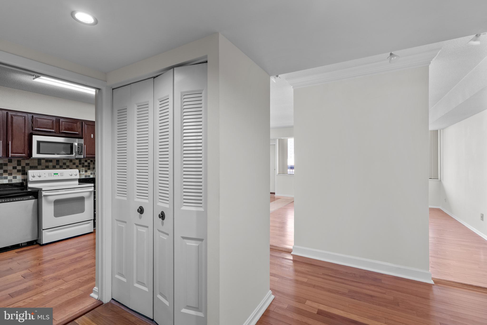 SKYLINE HOUSE - Residential Lease