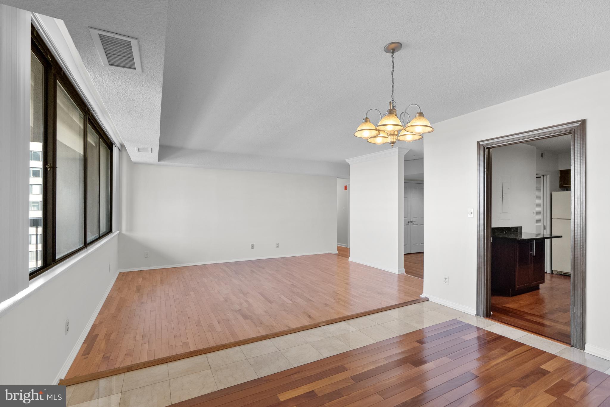 SKYLINE HOUSE - Residential Lease