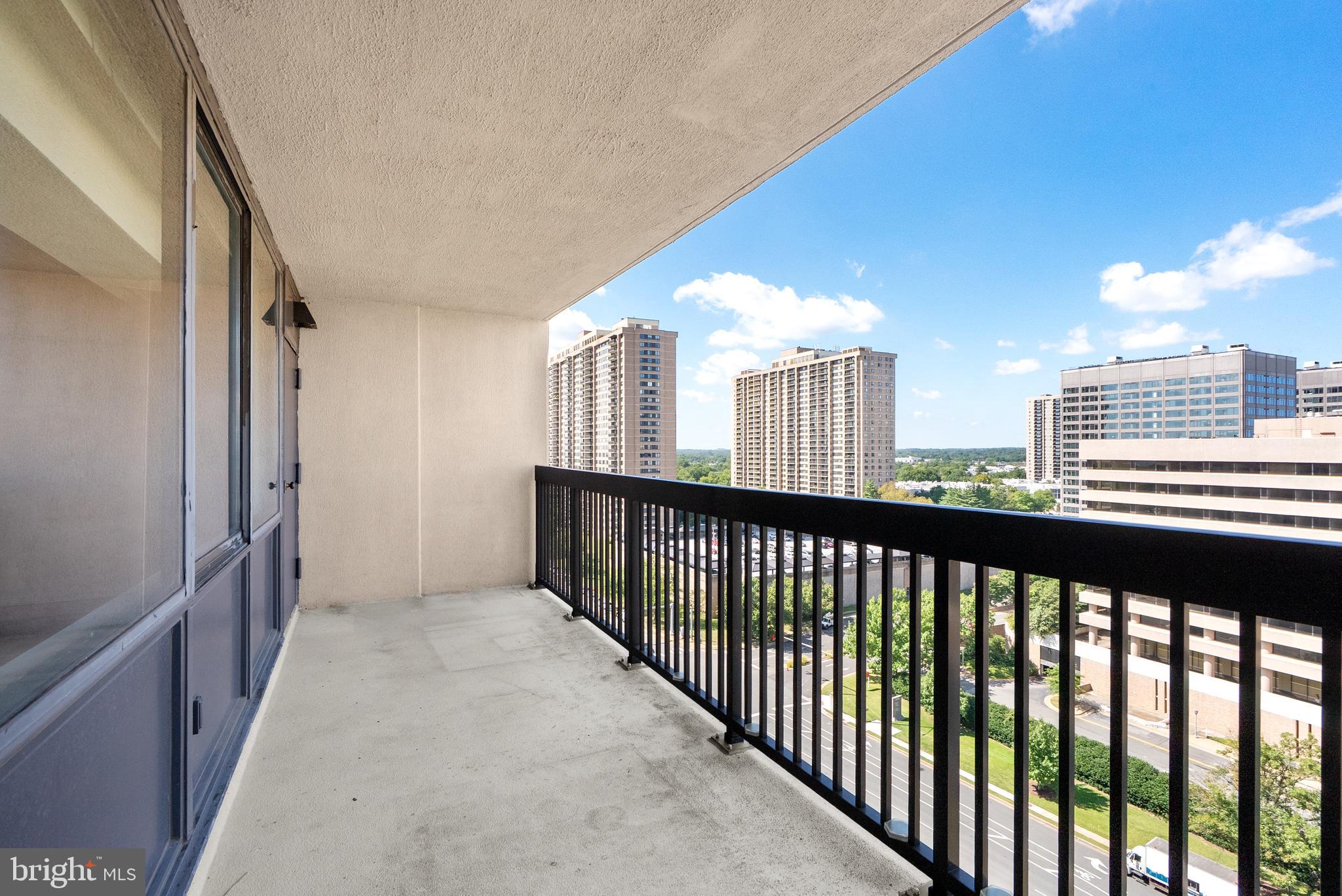 SKYLINE HOUSE - Residential Lease