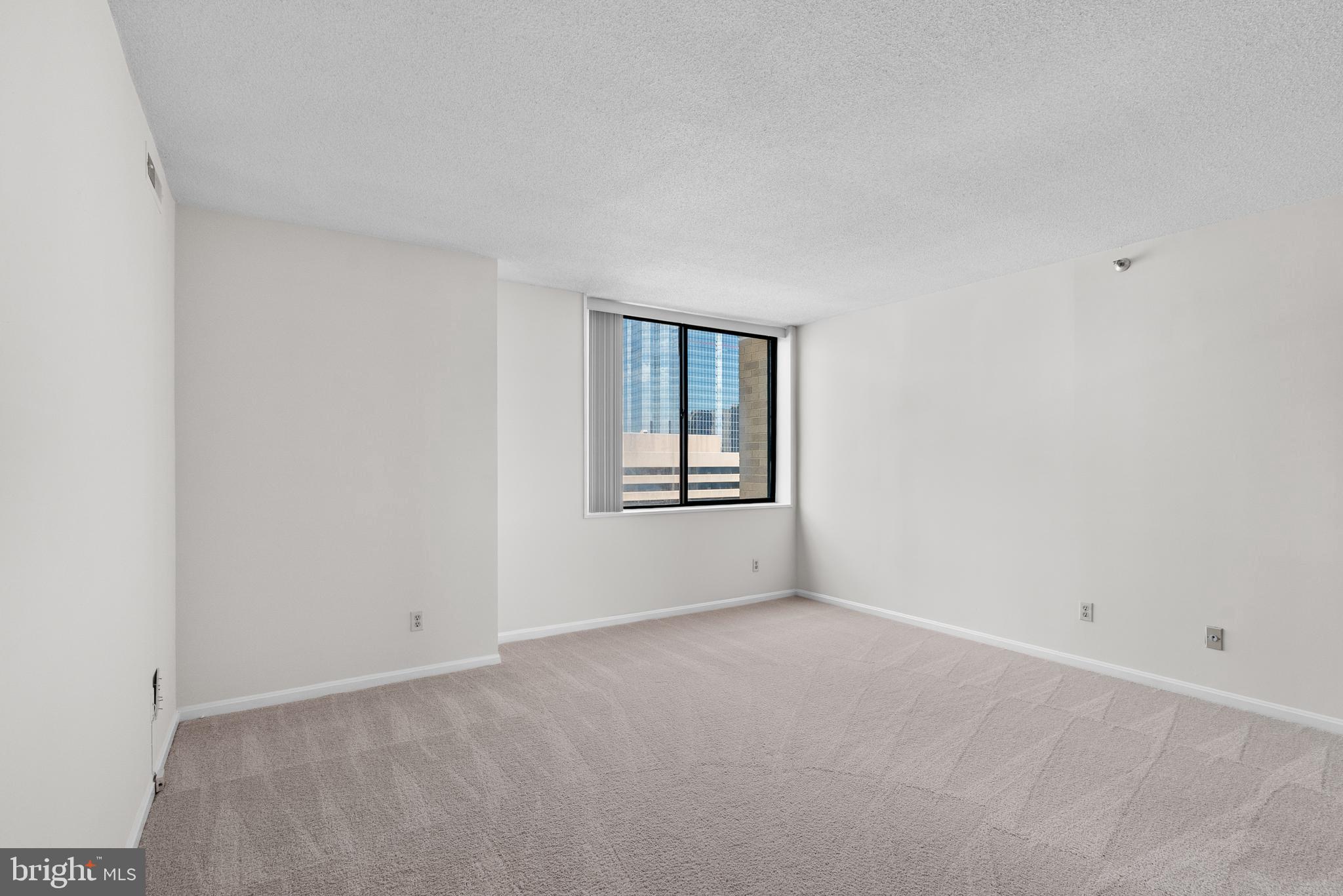 SKYLINE HOUSE - Residential Lease