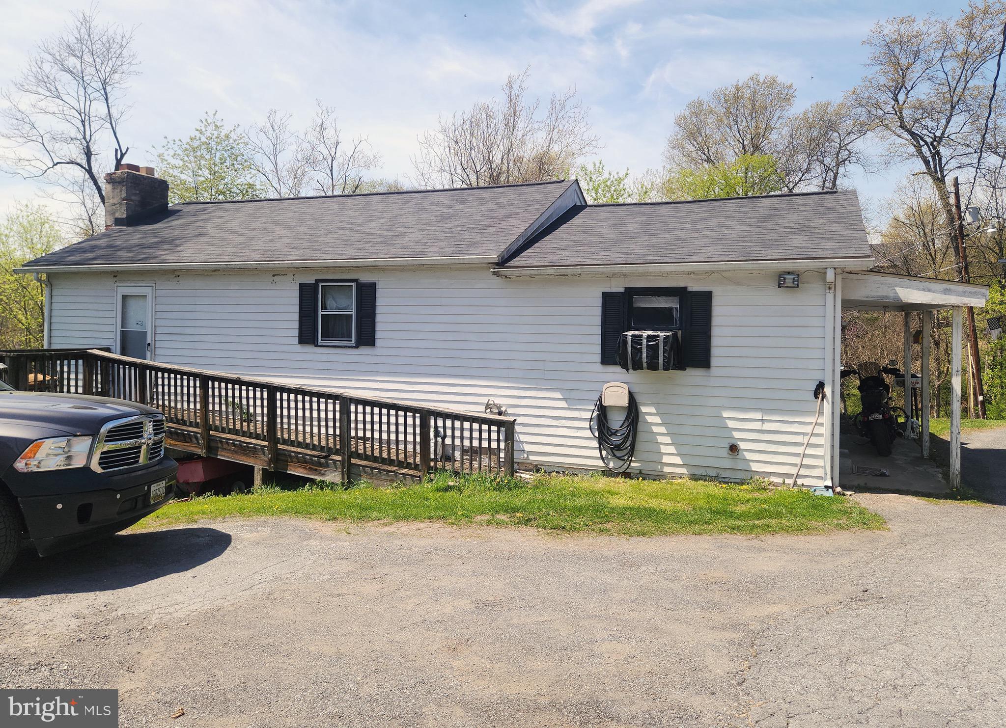 BARTONSVILLE - Residential