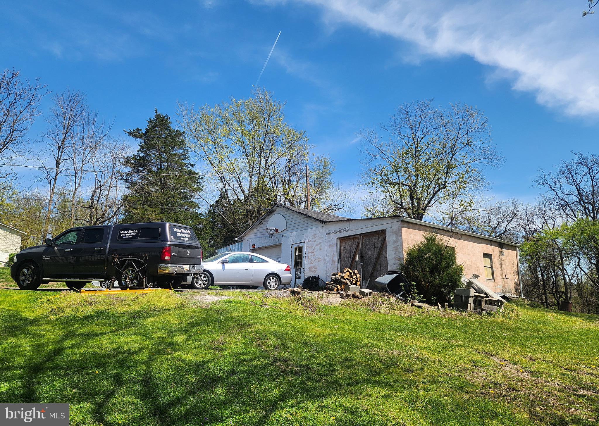 BARTONSVILLE - Residential