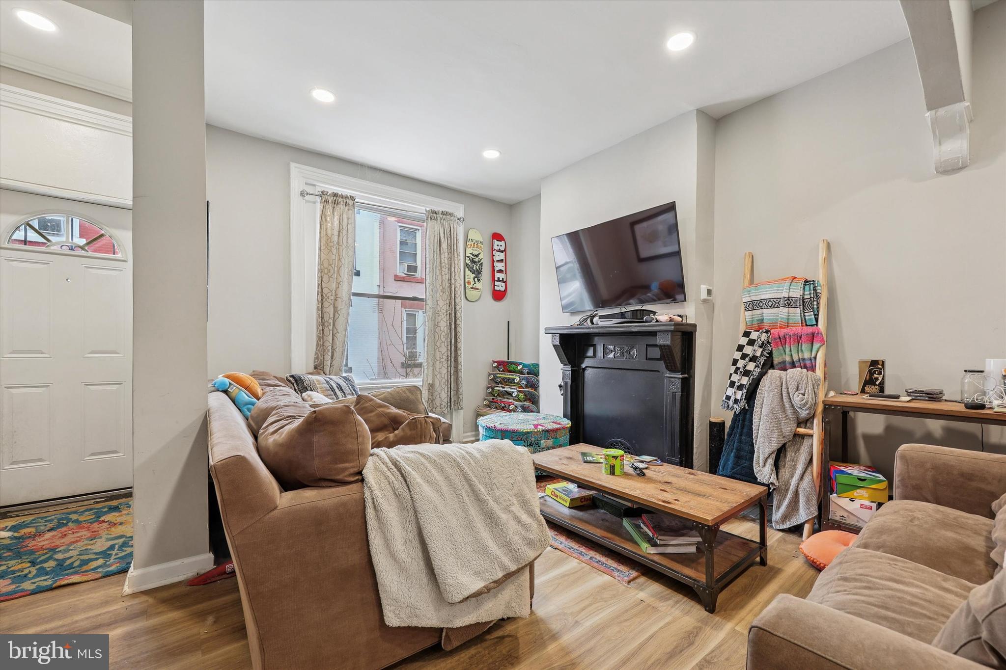 PHILADELPHIA (NORTHWEST) - Residential