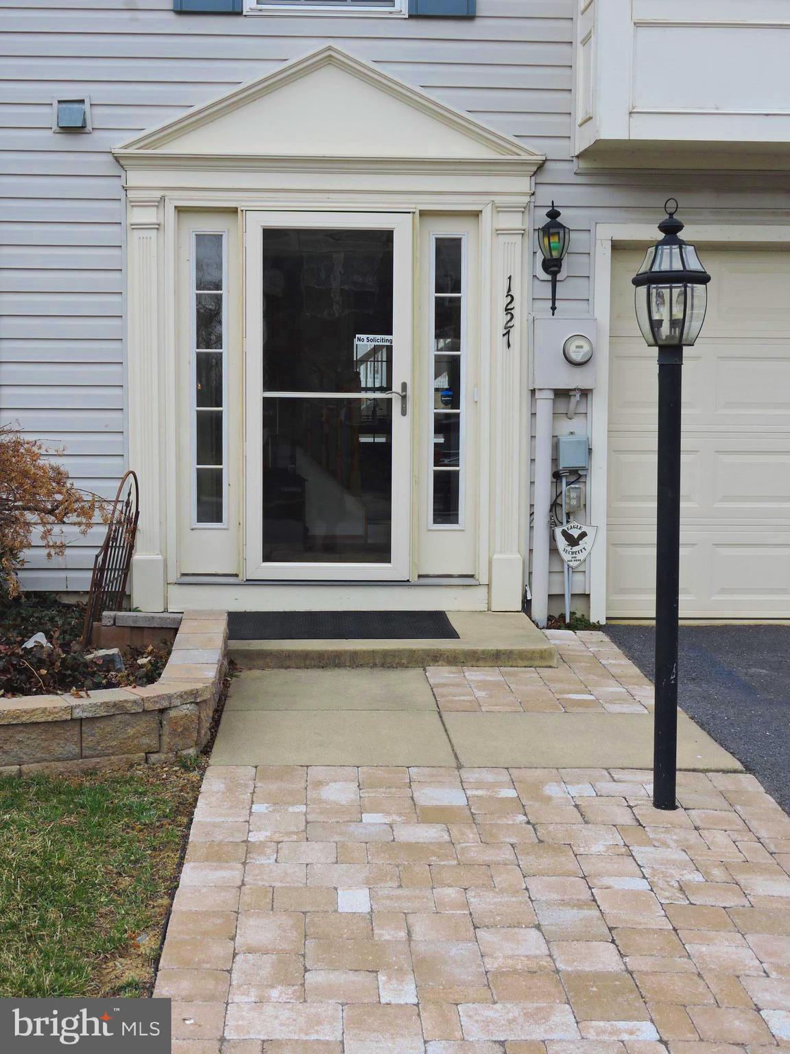 LAKELAND PLACE - Residential