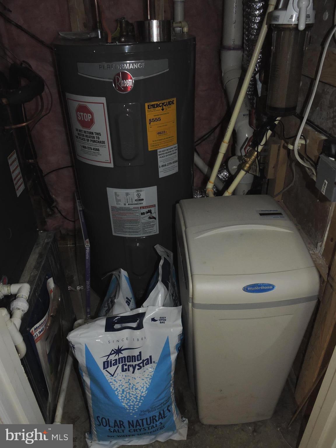 LAKELAND PLACE - Residential