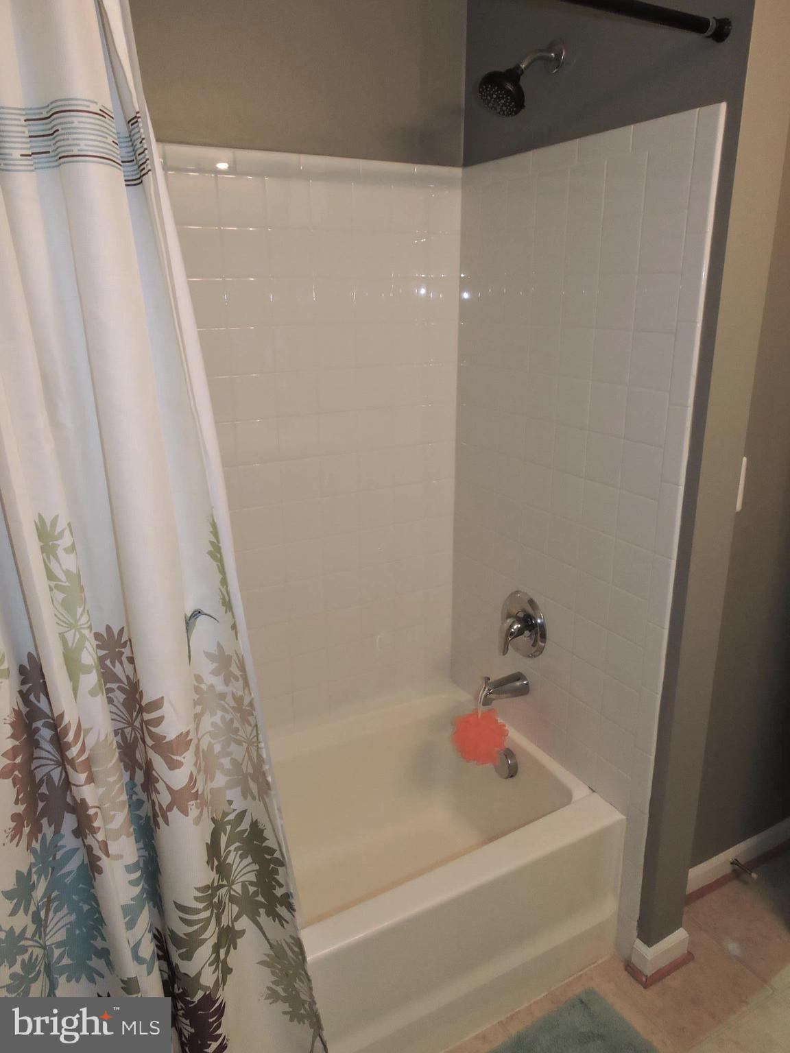 LAKELAND PLACE - Residential