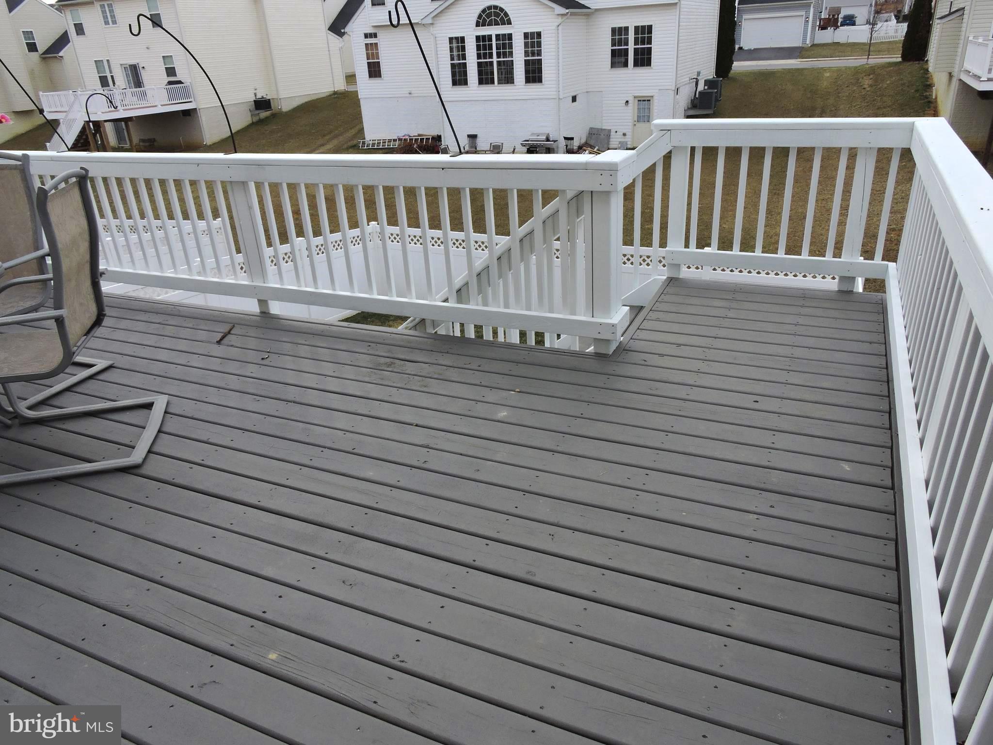 LAKELAND PLACE - Residential