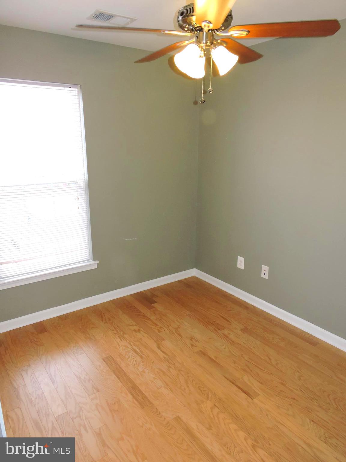 LAKELAND PLACE - Residential