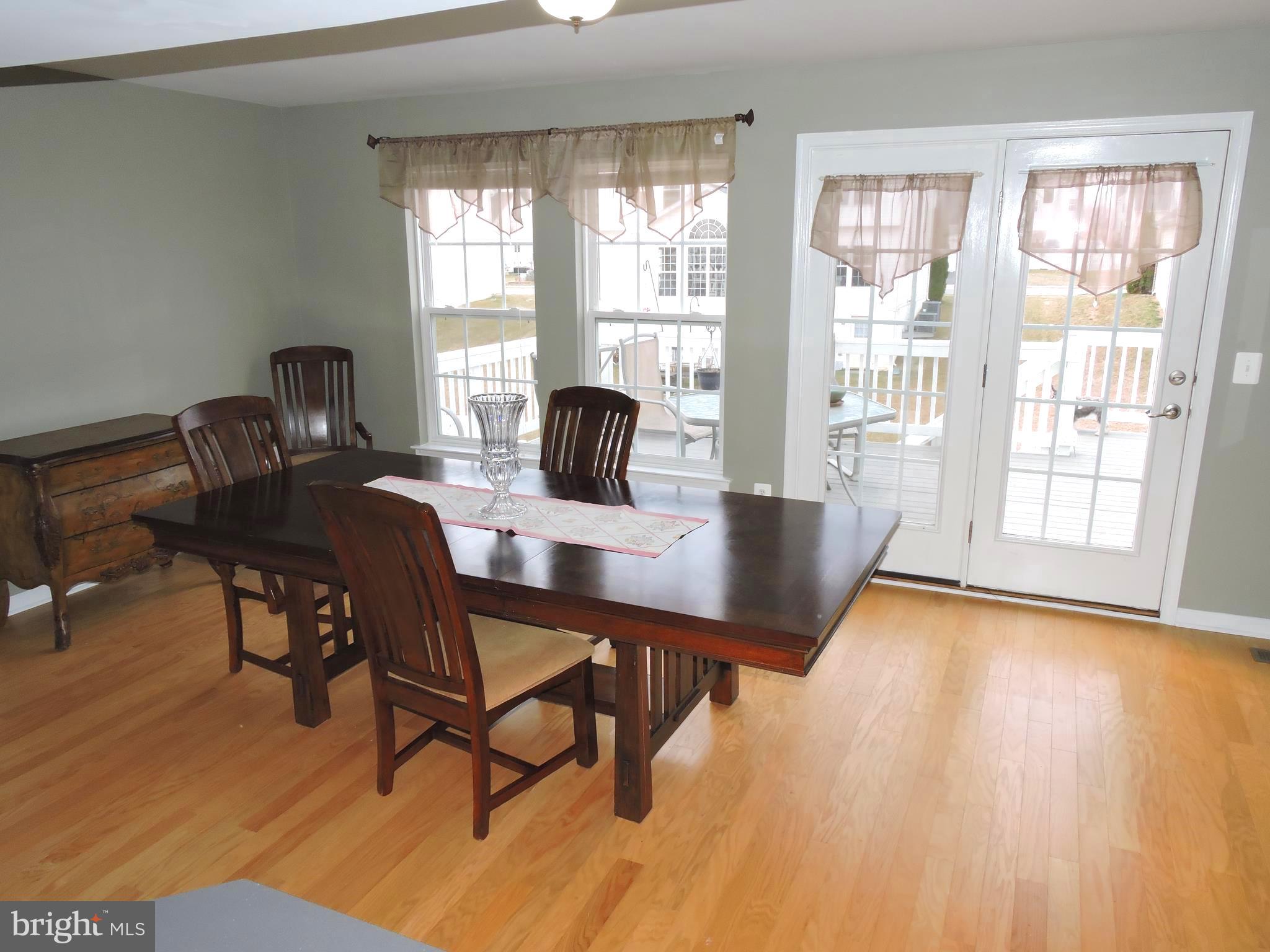 LAKELAND PLACE - Residential