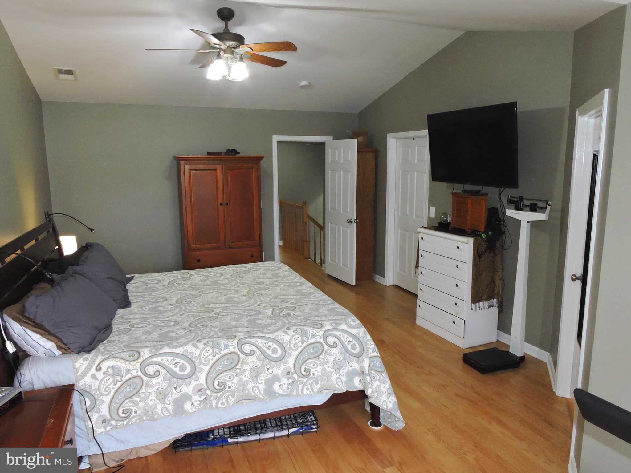 LAKELAND PLACE - Residential