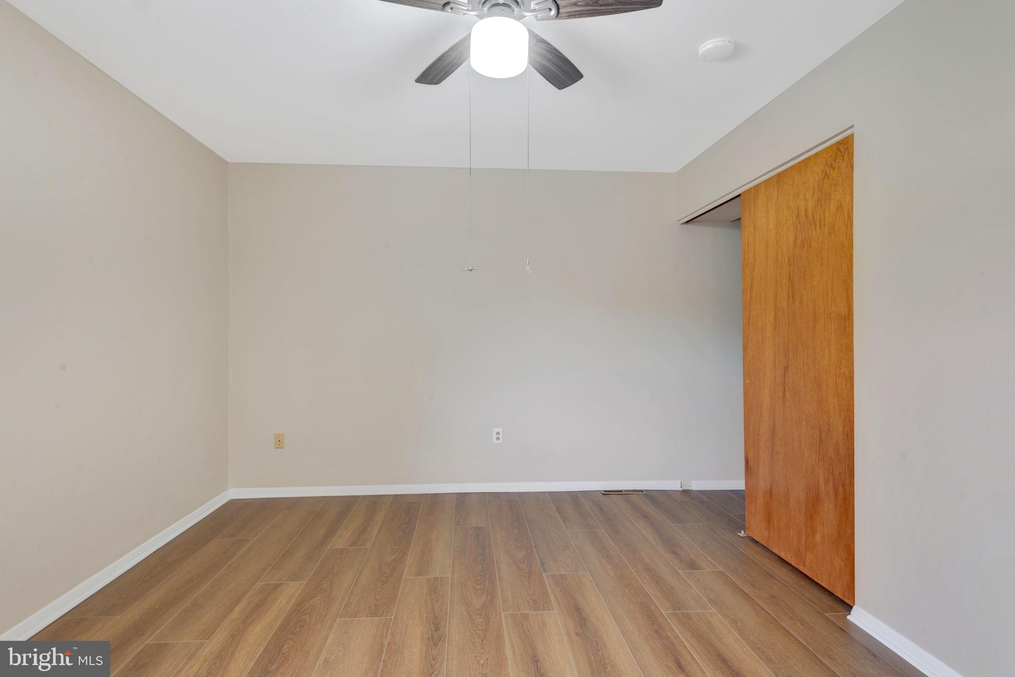 SPRIGGS COVE - Residential Lease