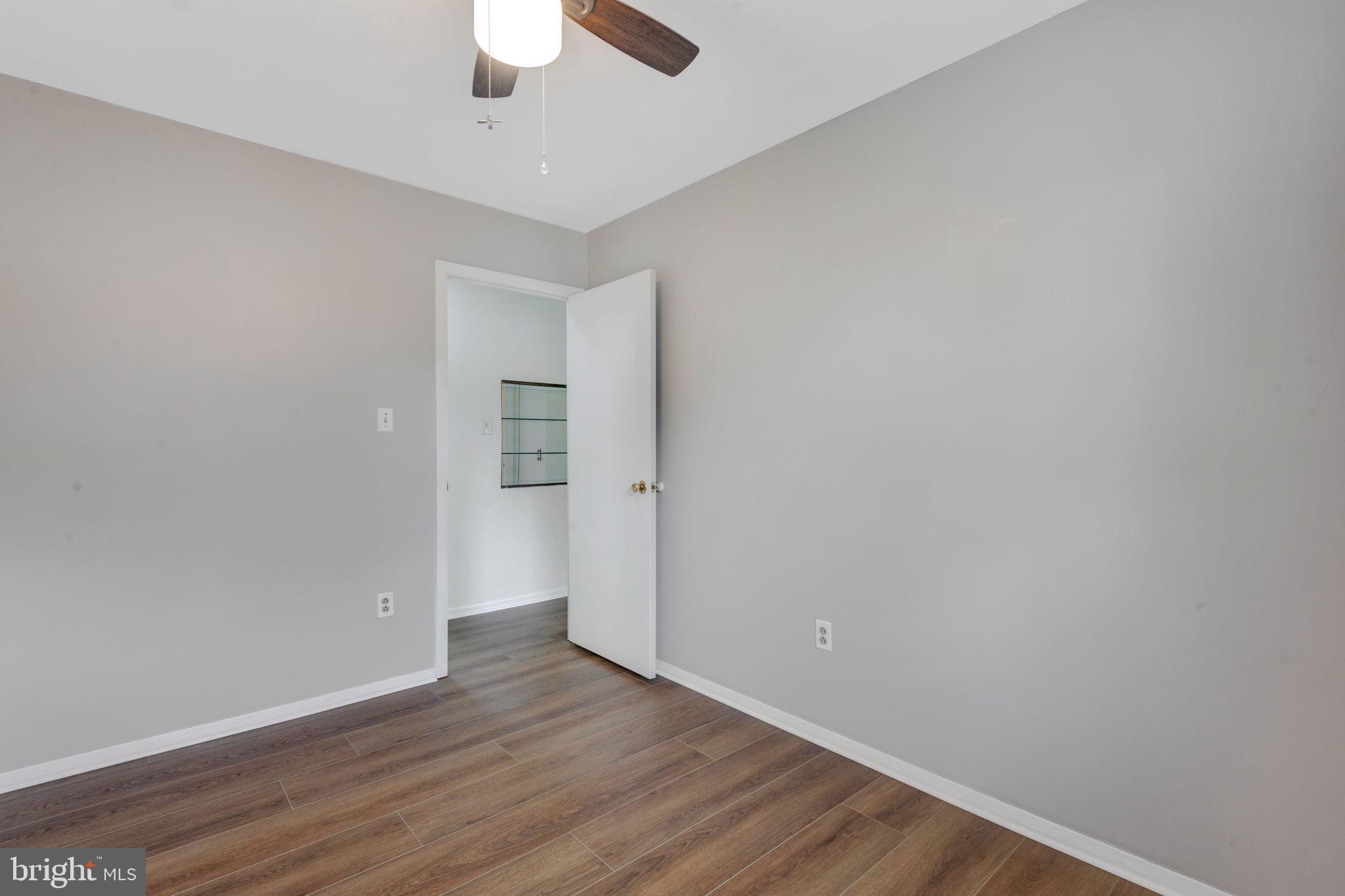 SPRIGGS COVE - Residential Lease