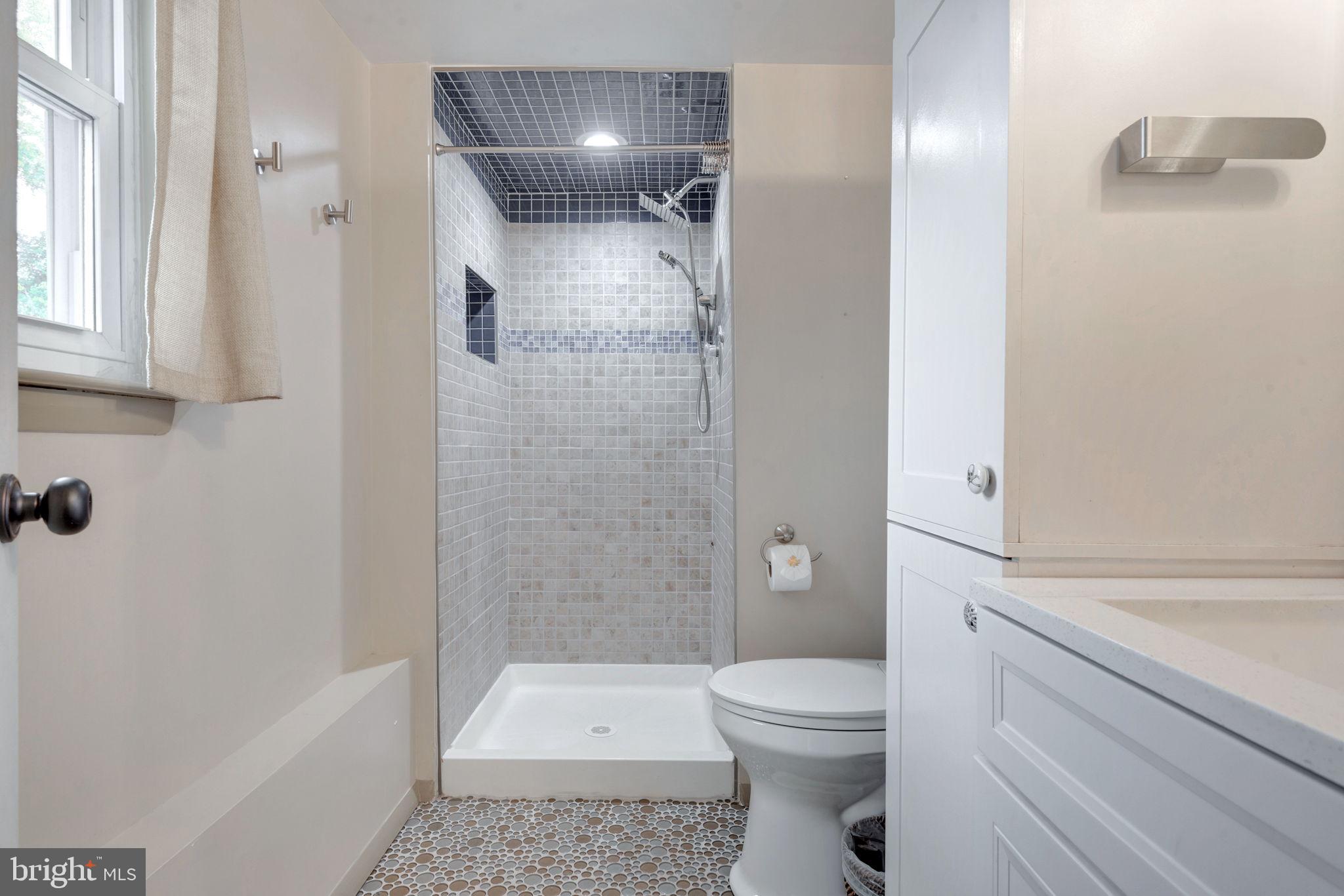 SPRIGGS COVE - Residential Lease