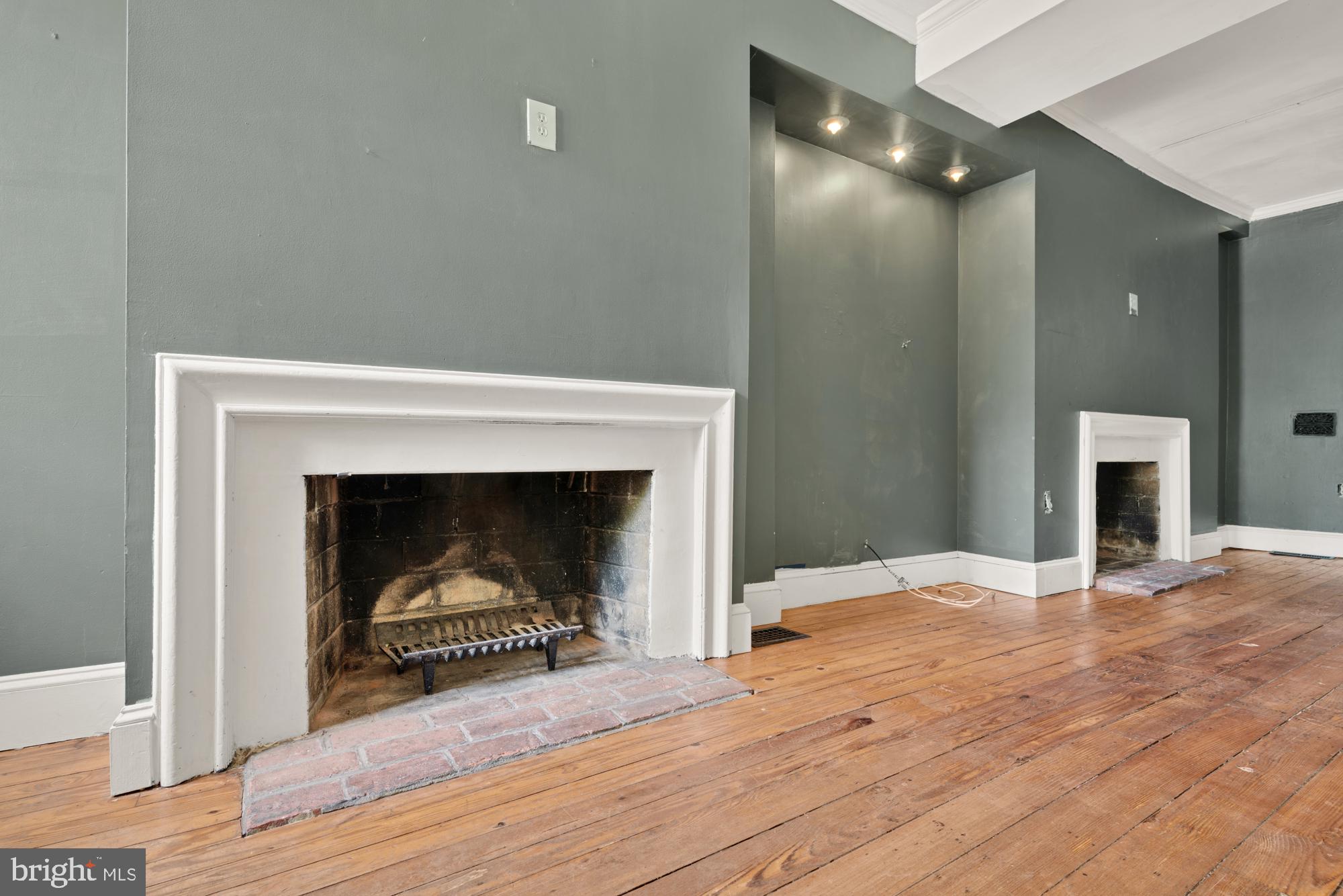 128 E MONTGOMERY STREET