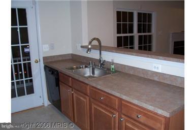 SEVEN OAKS - Residential Lease