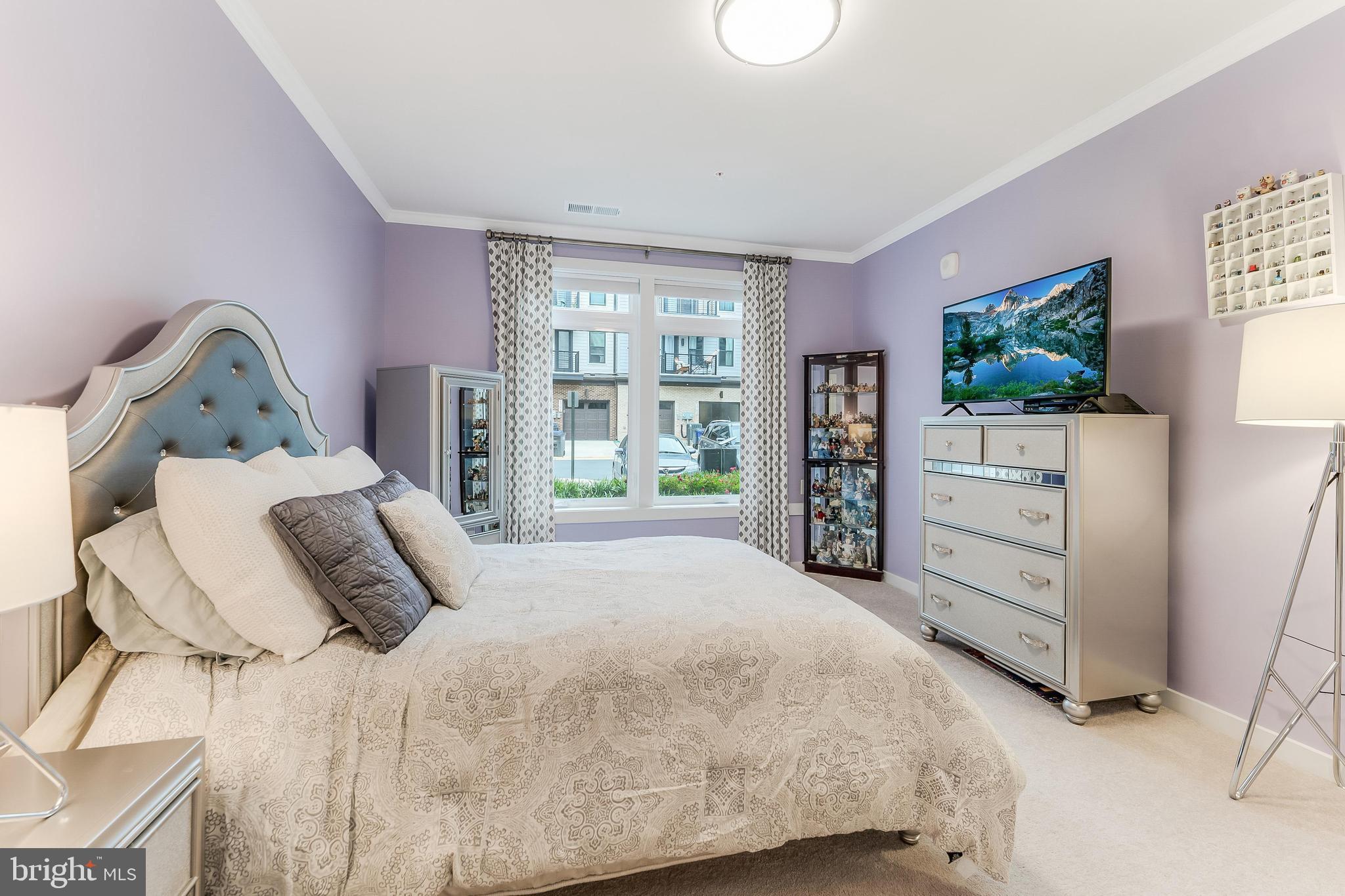 TALL OAKS - Residential