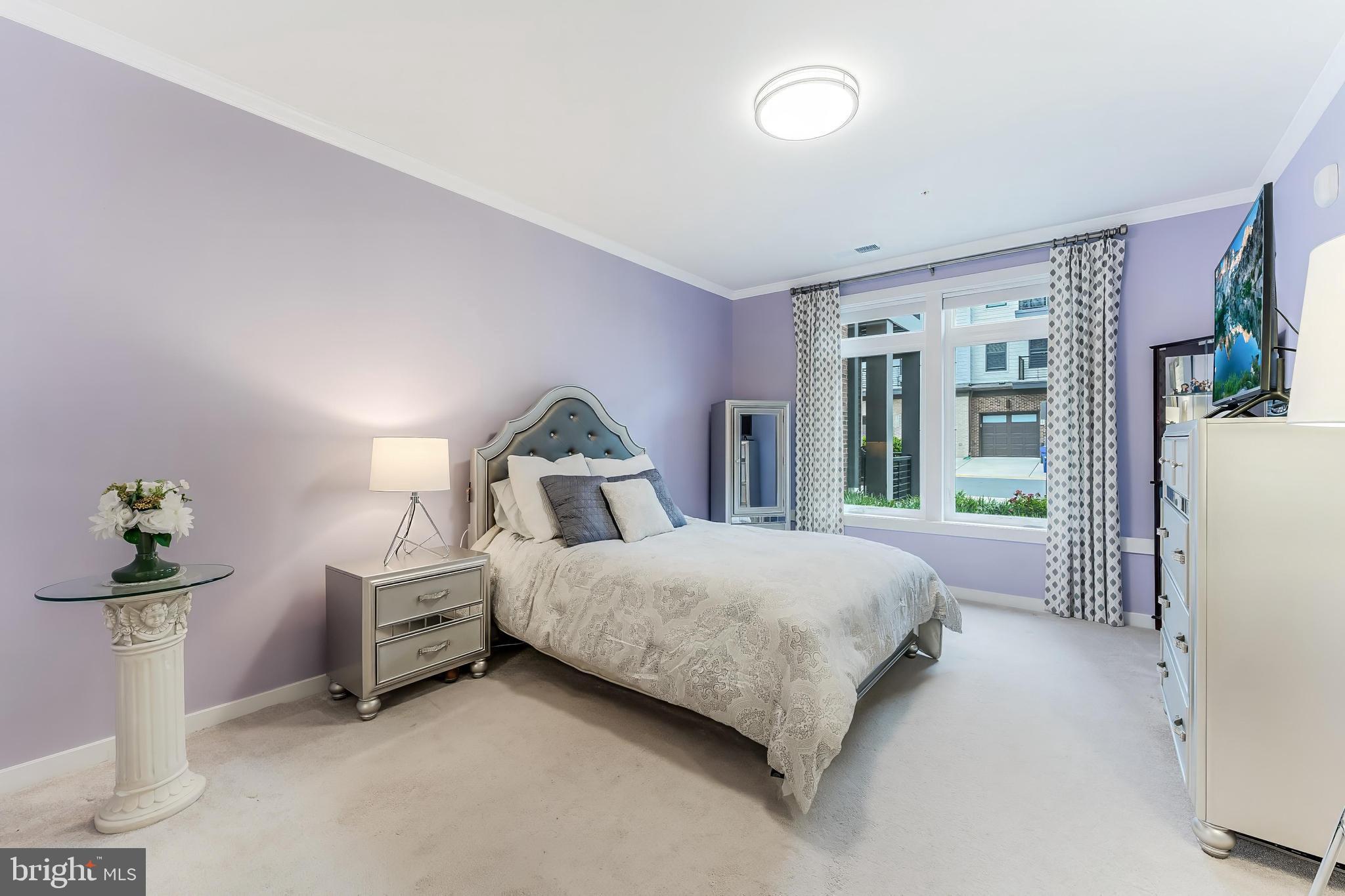 TALL OAKS - Residential