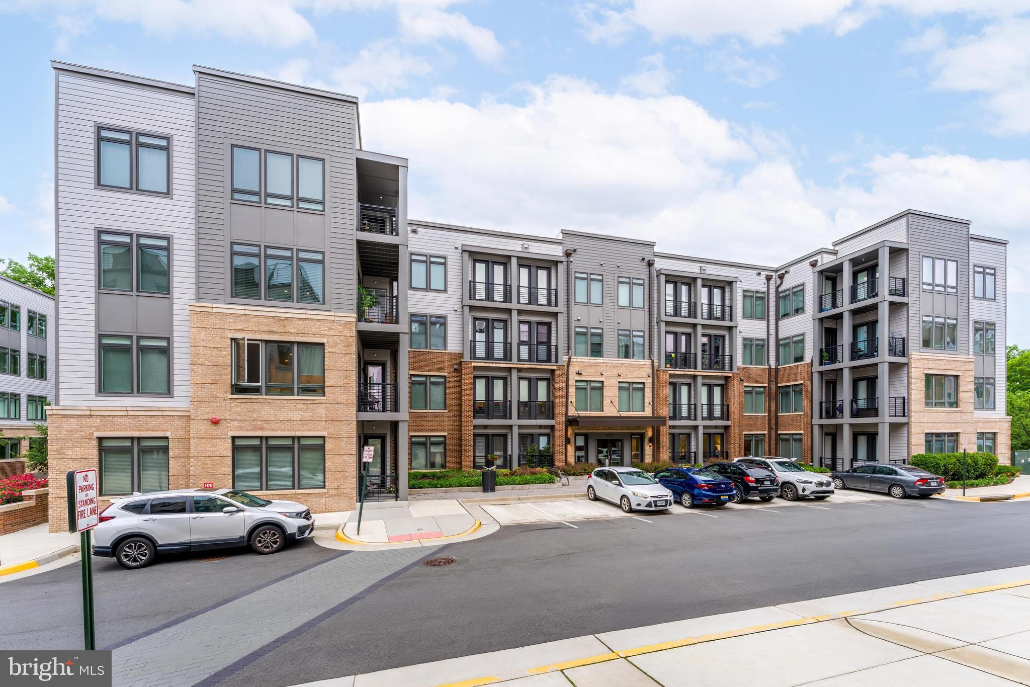 TALL OAKS - Residential