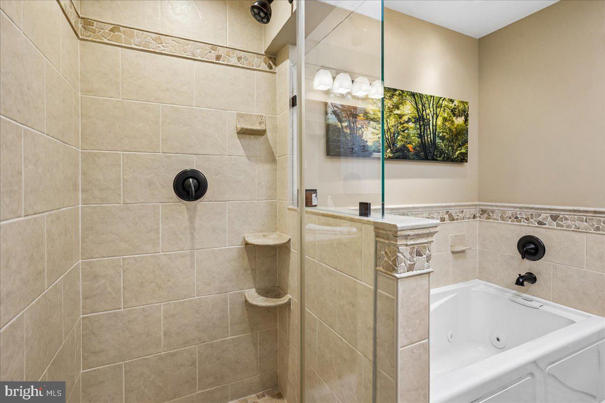 AFTON GLEN - Residential