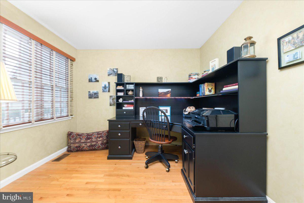 TWIN HILLS - Residential