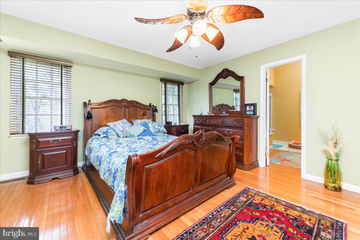TWIN HILLS - Residential