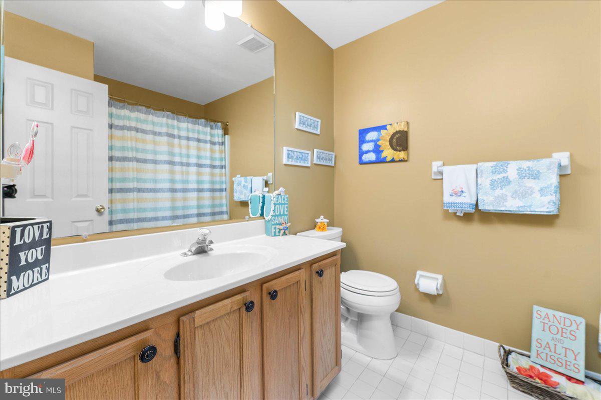 TWIN HILLS - Residential