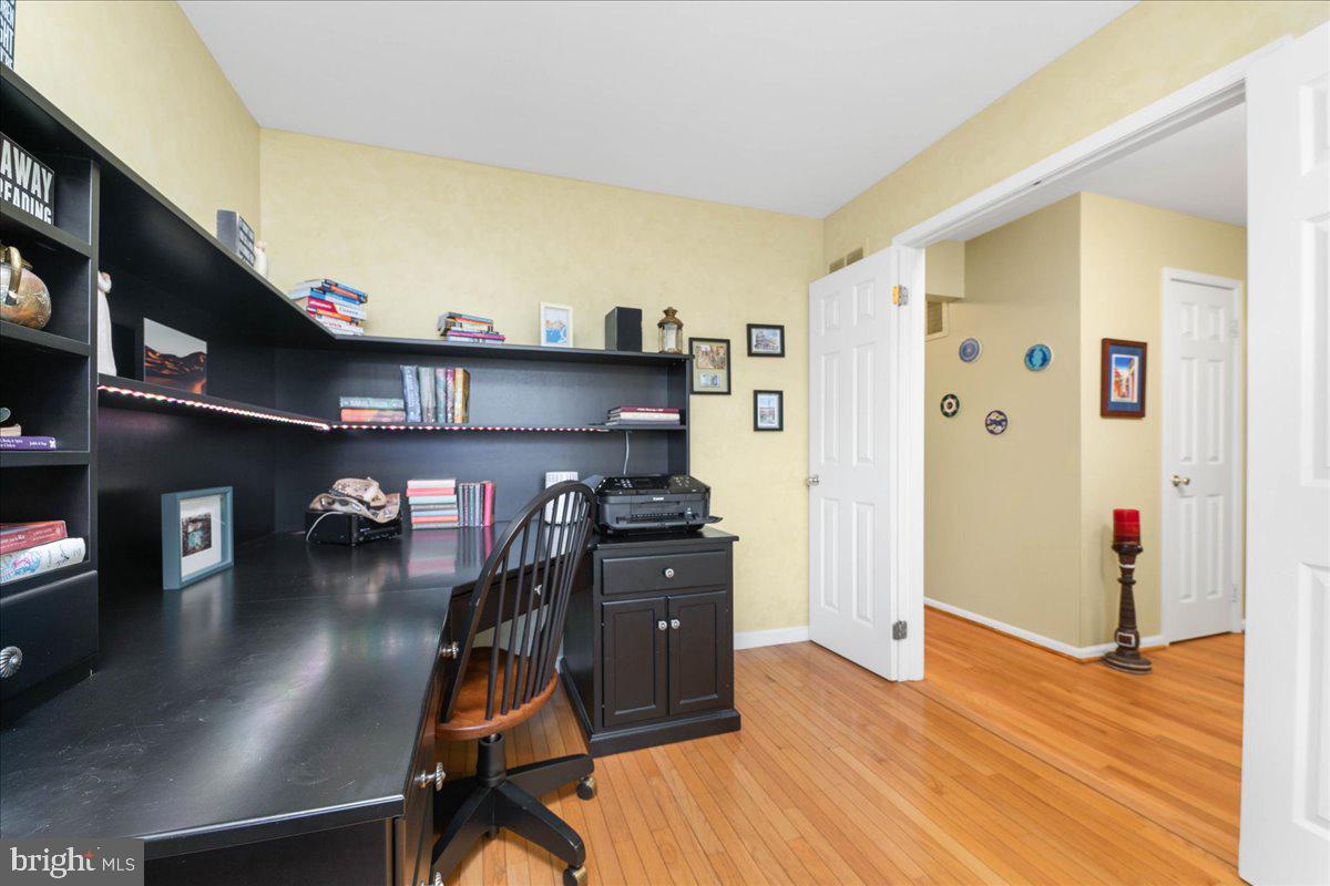 TWIN HILLS - Residential