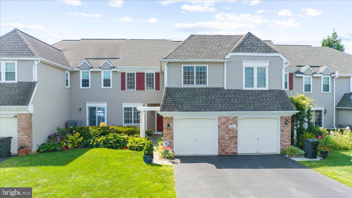 TWIN HILLS - Residential