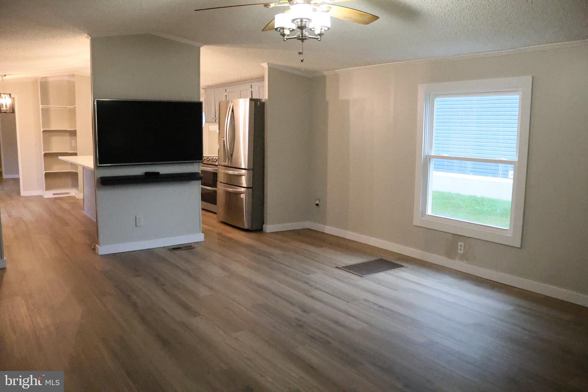 BOONES ESTATES - Residential