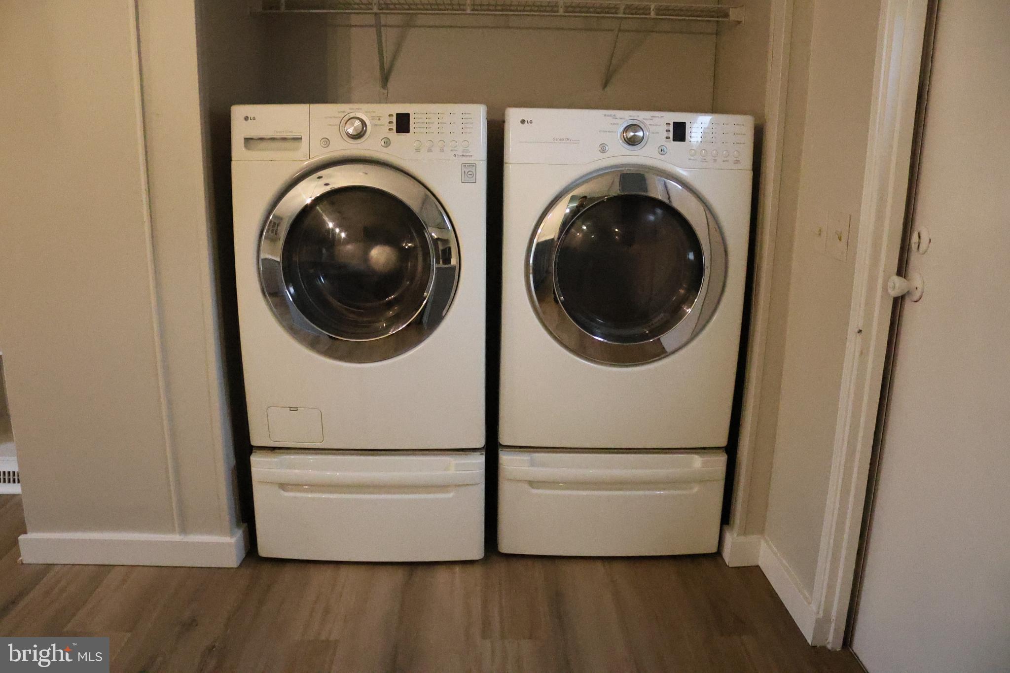 BOONES ESTATES - Residential