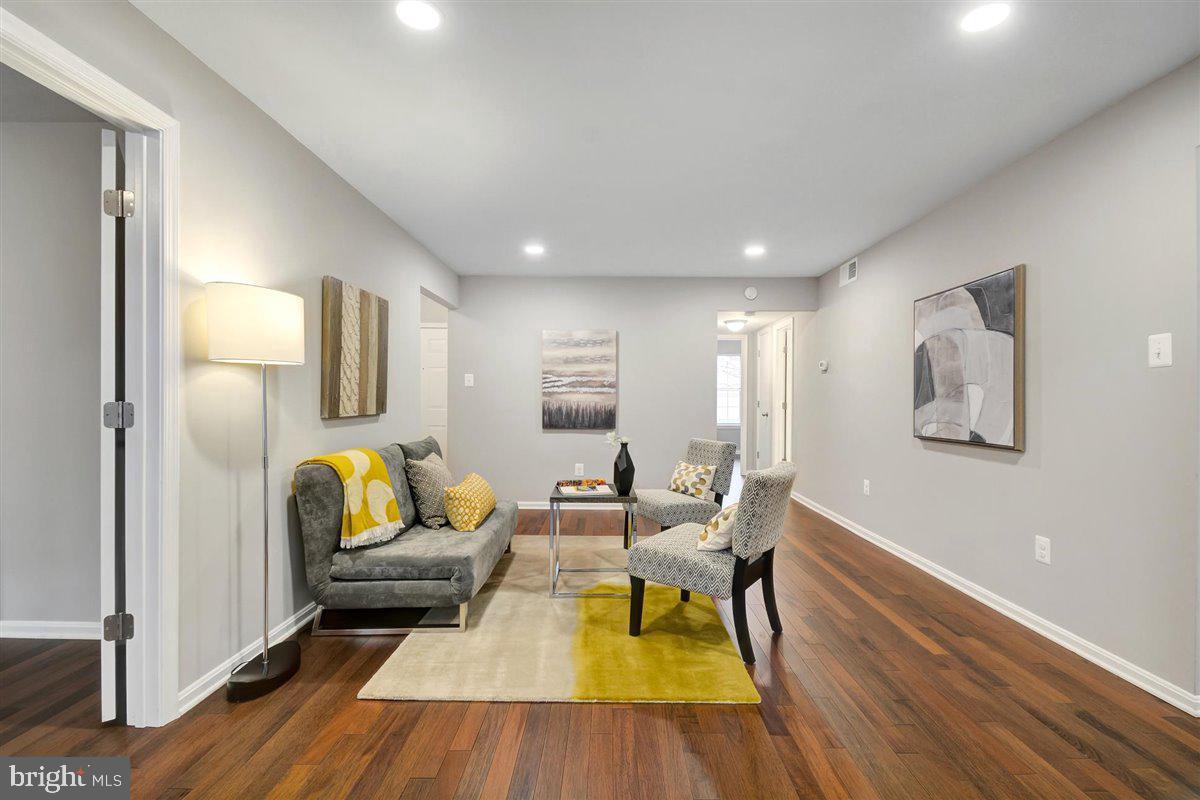 LONGMEAD CROSSING - Residential