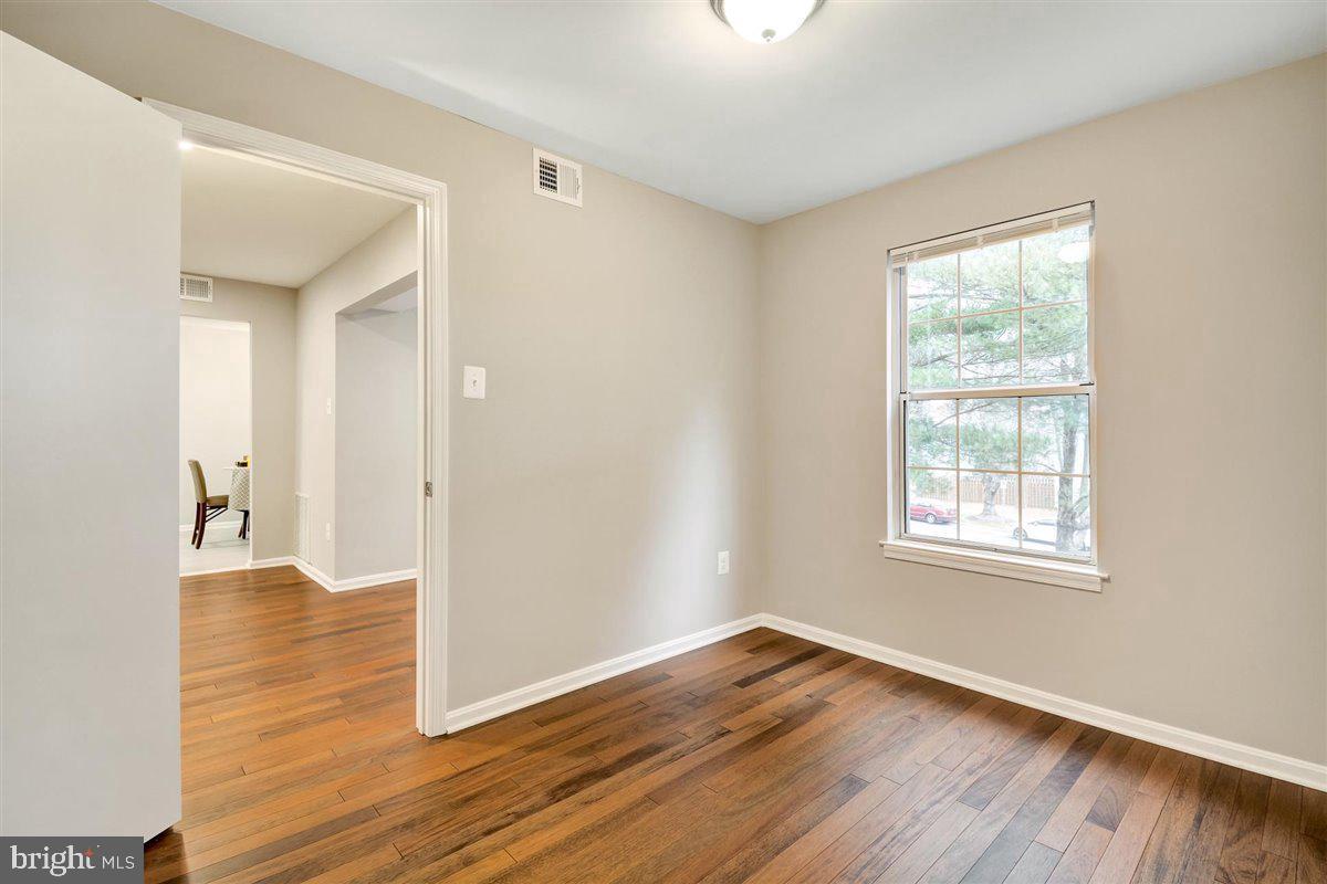 LONGMEAD CROSSING - Residential