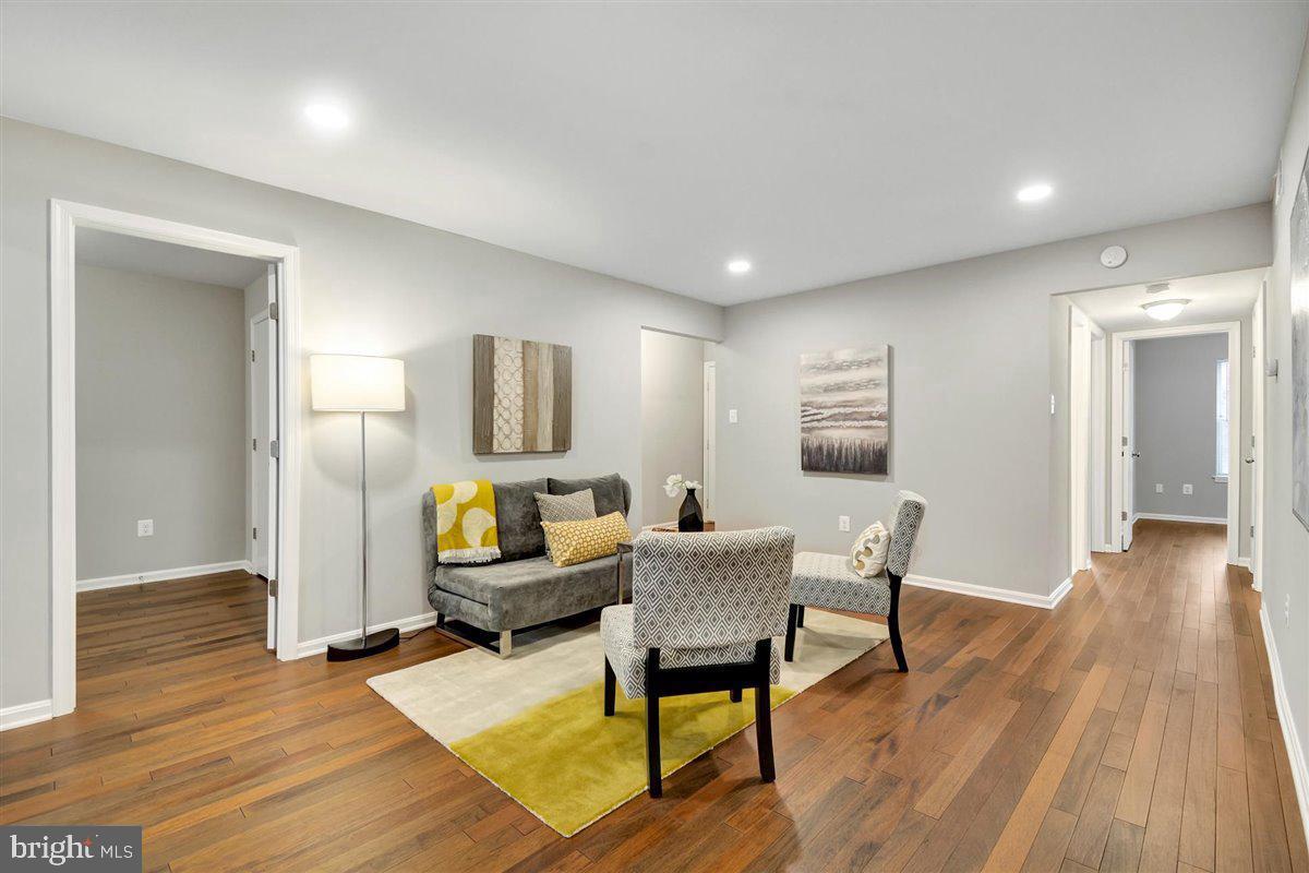 LONGMEAD CROSSING - Residential