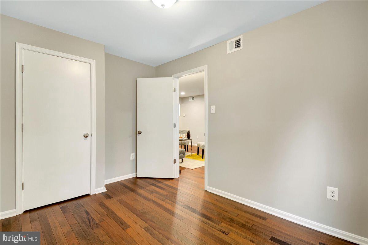 LONGMEAD CROSSING - Residential