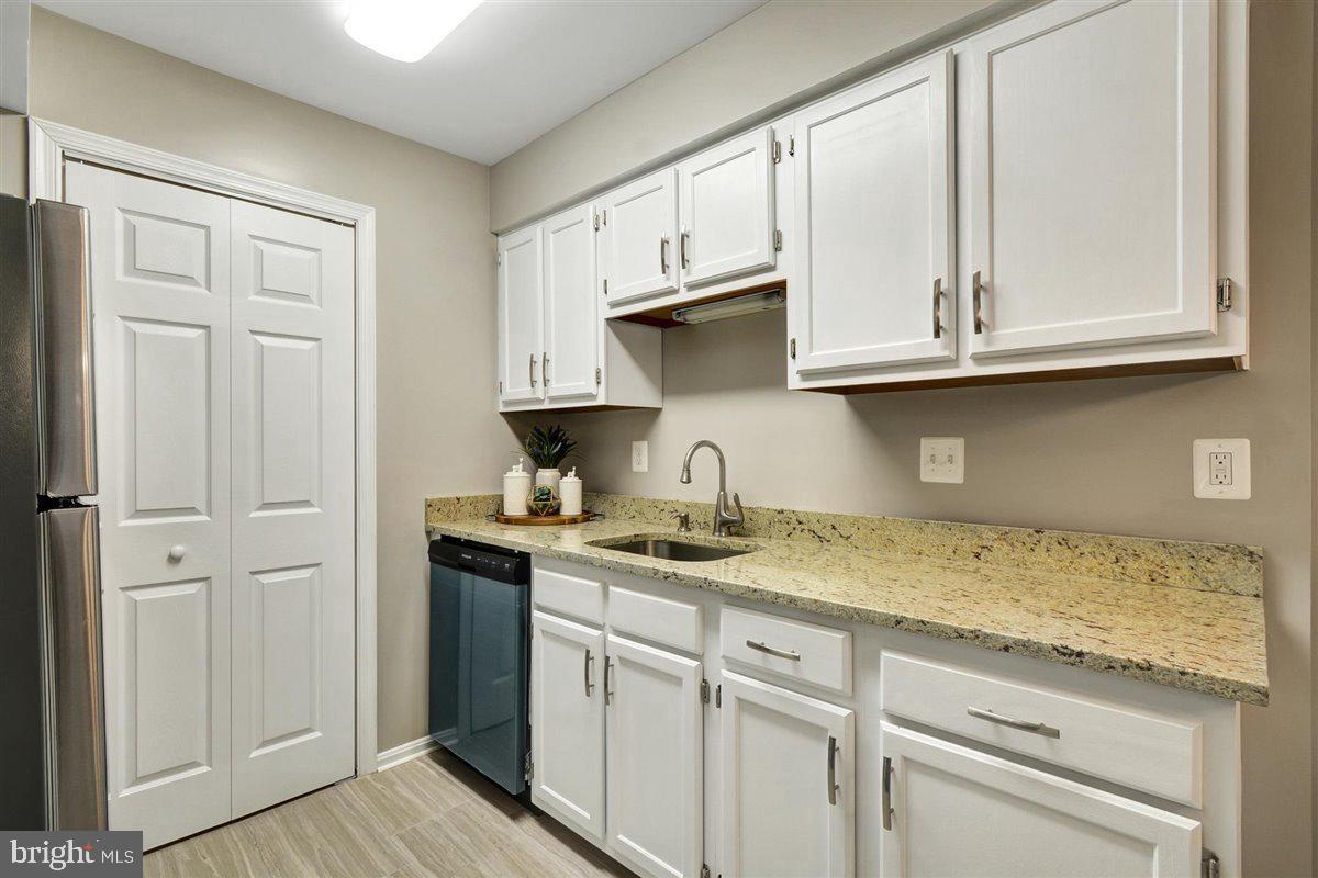 LONGMEAD CROSSING - Residential