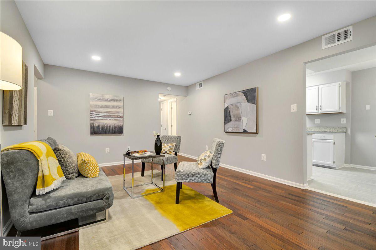 LONGMEAD CROSSING - Residential