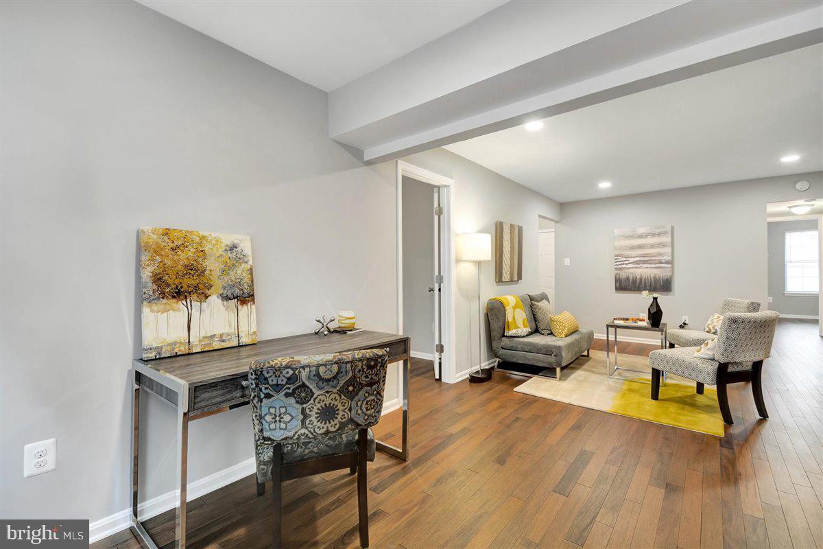 LONGMEAD CROSSING - Residential