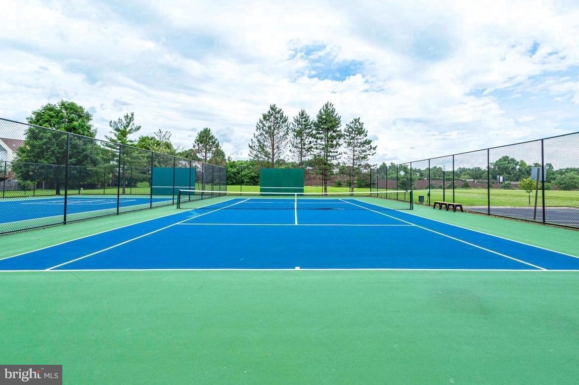 LONGMEAD CROSSING - Residential