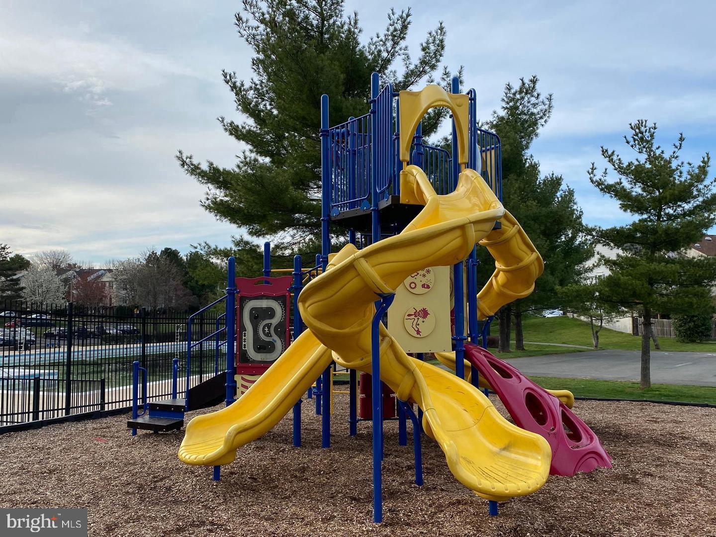 LONGMEAD CROSSING - Residential