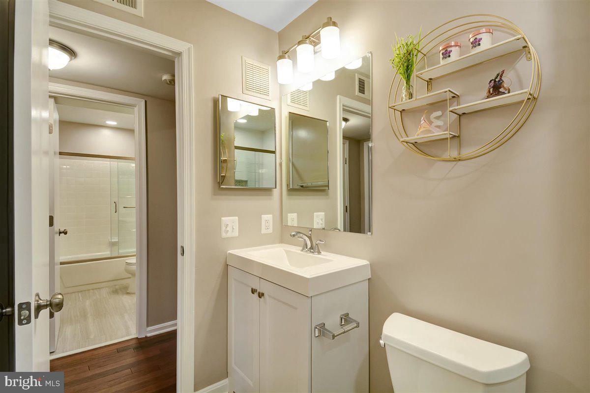 LONGMEAD CROSSING - Residential