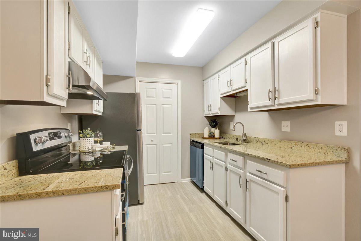 LONGMEAD CROSSING - Residential