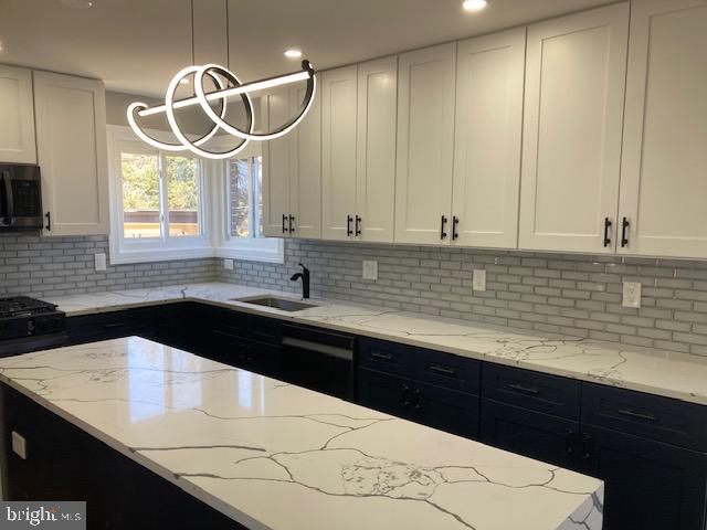 WEST FOREST PARK - Residential