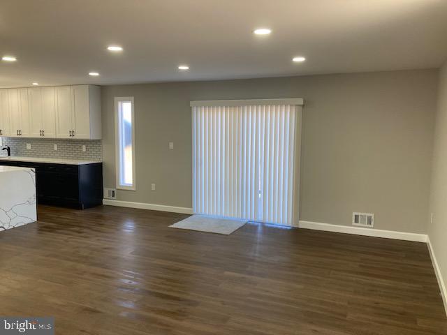 WEST FOREST PARK - Residential