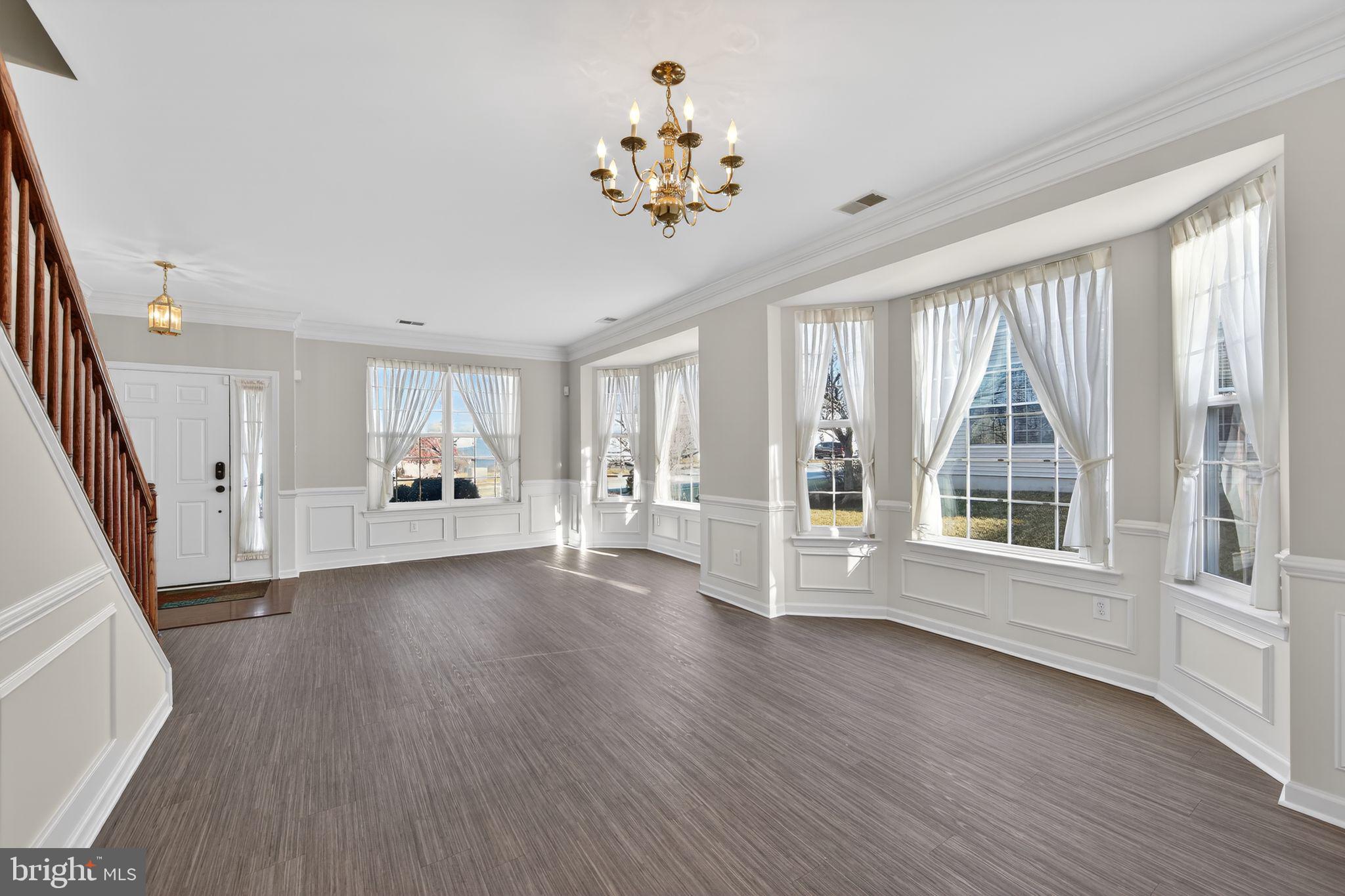 VILLAGES AT HILLVIEW - Residential