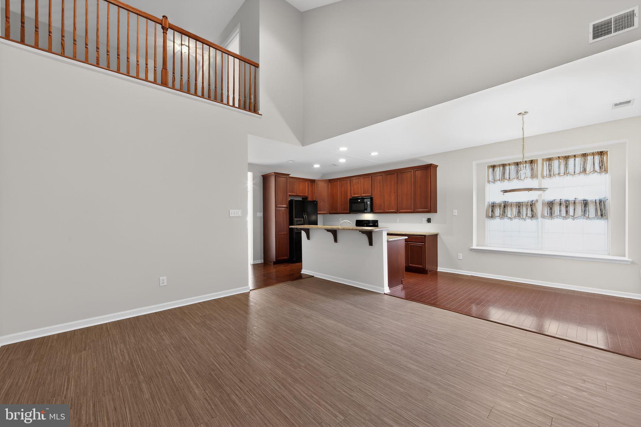 VILLAGES AT HILLVIEW - Residential