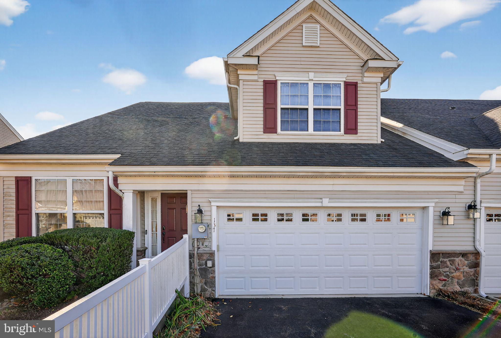 VILLAGES AT HILLVIEW - Residential